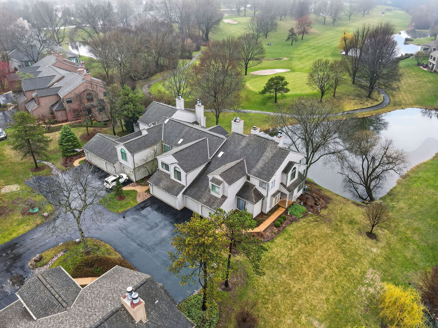 2nd image of 962 Shoreline Rd #898, Lake Barrington, IL 60010 | MLS# 12714888