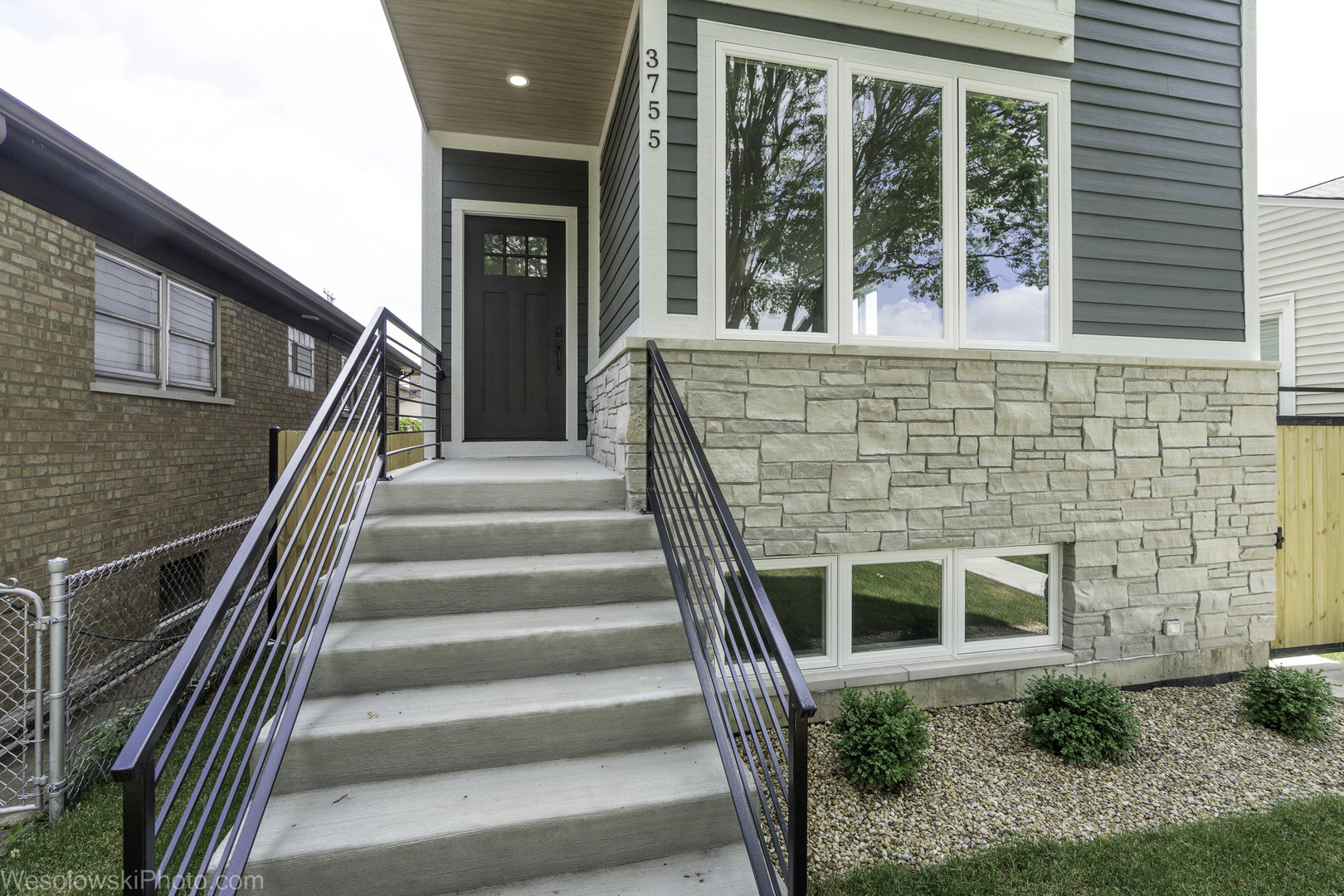 Homes for sale in Chicago, IL | 3755 N Odell Ave, Chicago, IL 60634 | MLS# 12714933