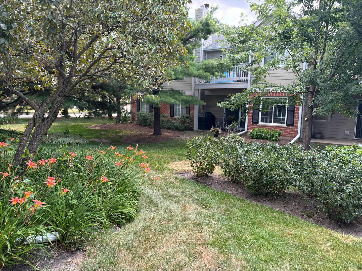 Homes for sale in Schaumburg, IL | 321 Charlotte Ct #3, Schaumburg, IL 60193 | MLS# 12715070