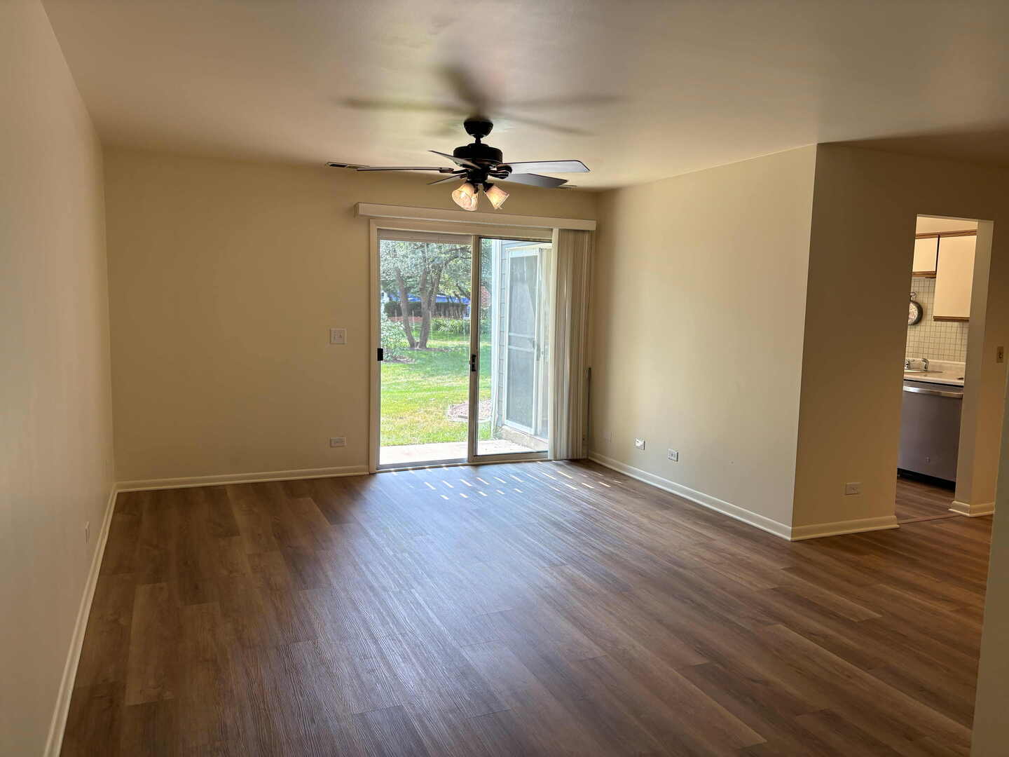 Homes for sale in Schaumburg, IL | 321 Charlotte Ct #3, Schaumburg, IL 60193 | MLS# 12715070