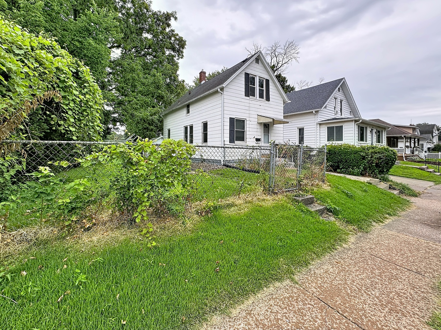 2nd image of 1419 41st St, Rock Island, IL 61201 | MLS# 12715074