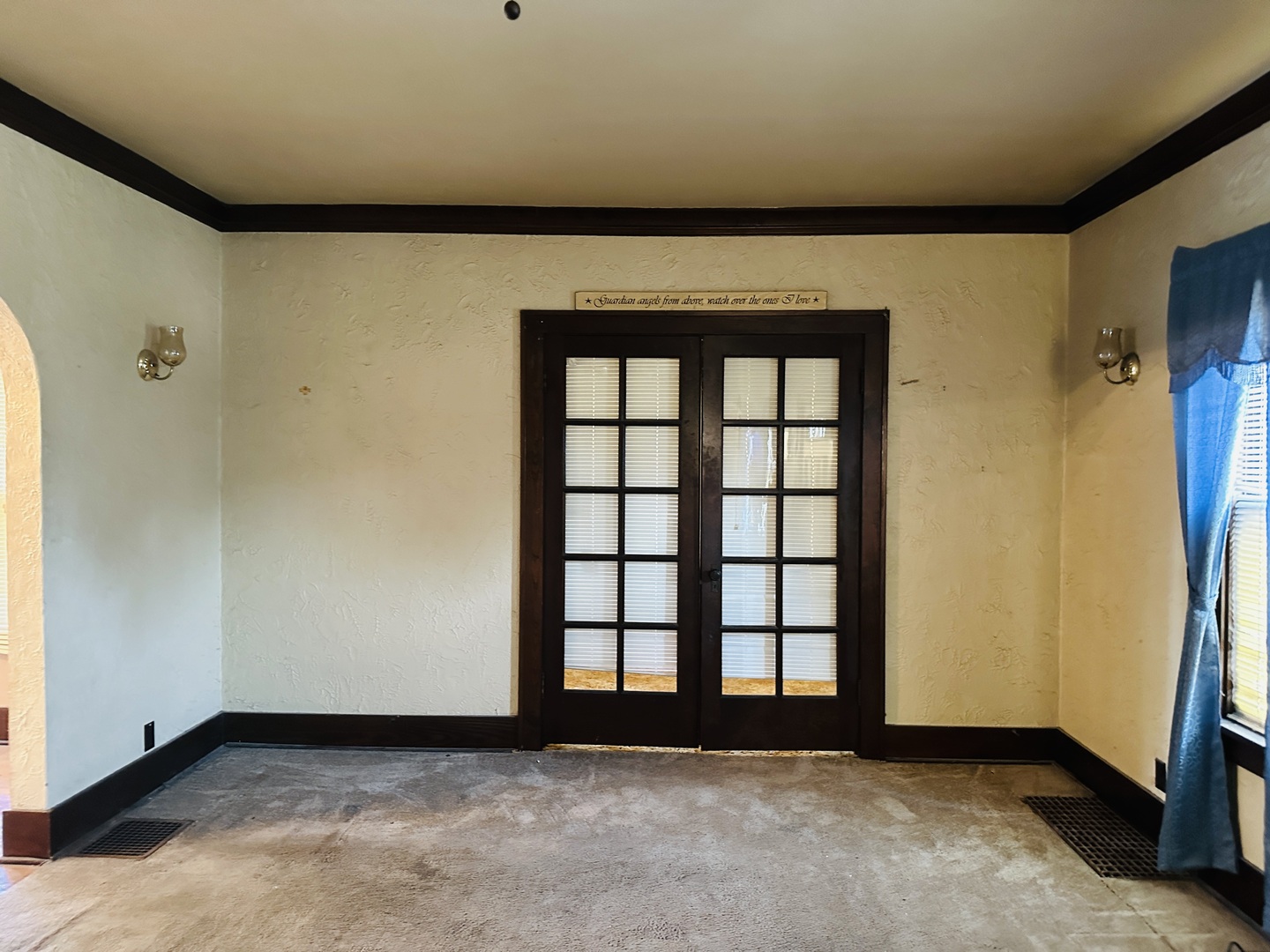 Homes for sale in Freeport, IL | 325 W Moseley St, Freeport, IL 61032 | MLS# 12715091