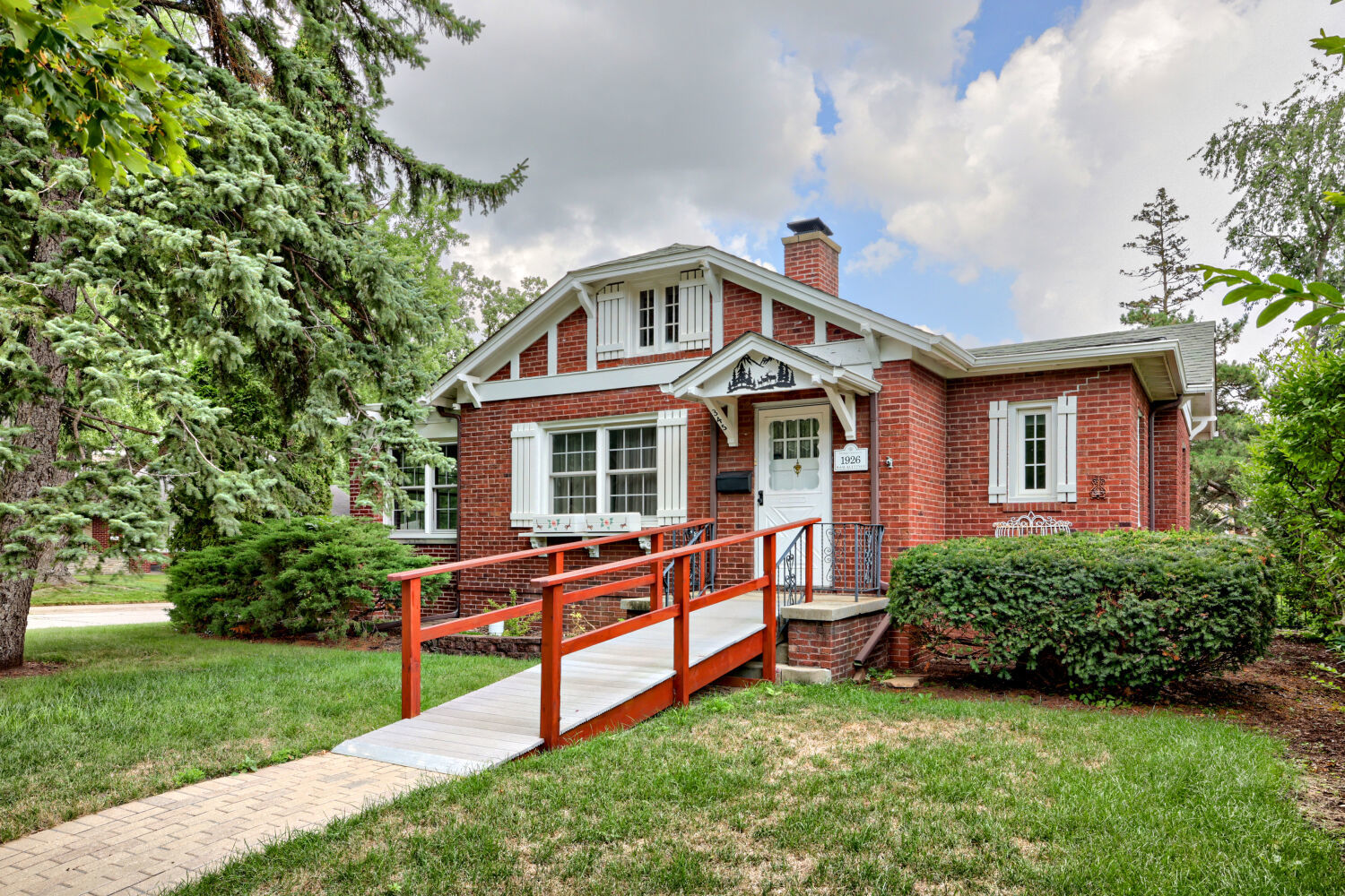 1st image of 345 Vincent Pl, Elgin, IL 60123 | MLS# 12715140