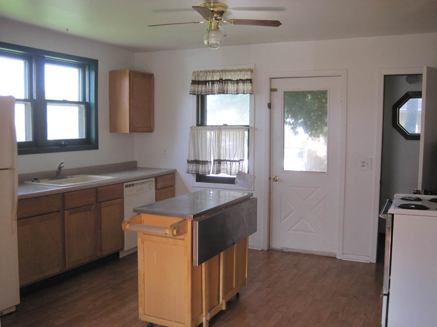 2nd image of 124 Cary St, Cary, IL 60013 | MLS# 12715144