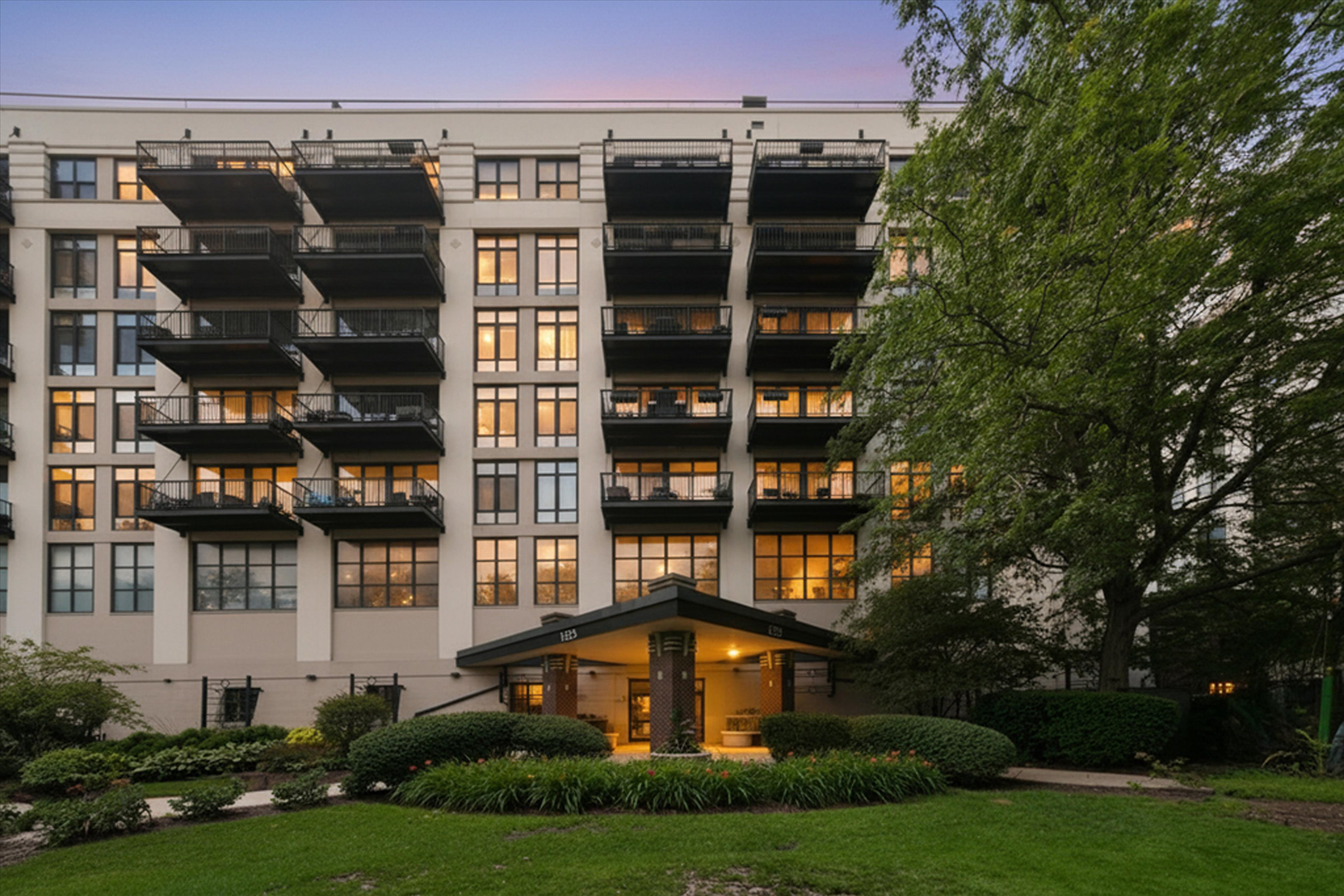 2nd image of 1525 S Sangamon St, Chicago, IL 60608