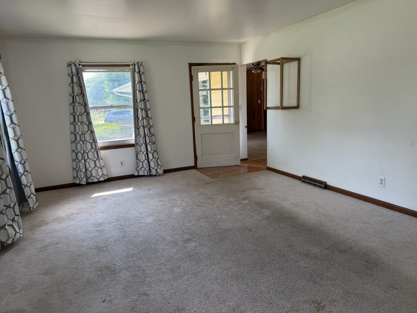 2nd image of 710 Carolyn St, Mendota, IL 61342 | MLS# 12715188