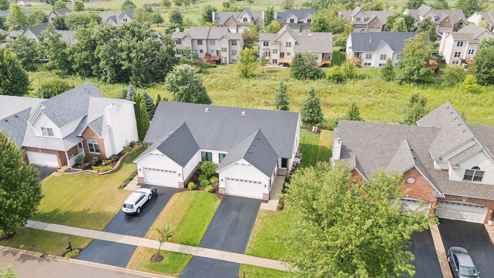 3rd image of 513 Sudbury Cir, Oswego, IL 60543 | MLS# 12715222