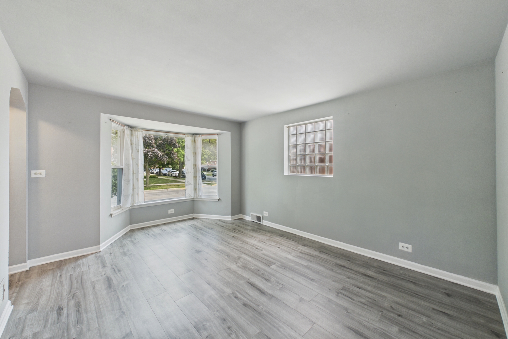 2nd image of 6103 W 35th St, Cicero, IL 60804 | MLS# 12715243
