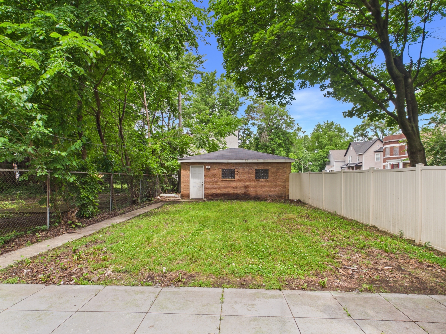 23rd image of 234 W 117th St, Chicago, IL 60628 | MLS# 12715255