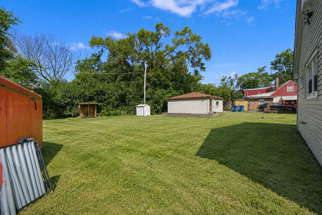 17th image of 16612 Geneva Dr, Harvey, IL 60426 | MLS# 12715263