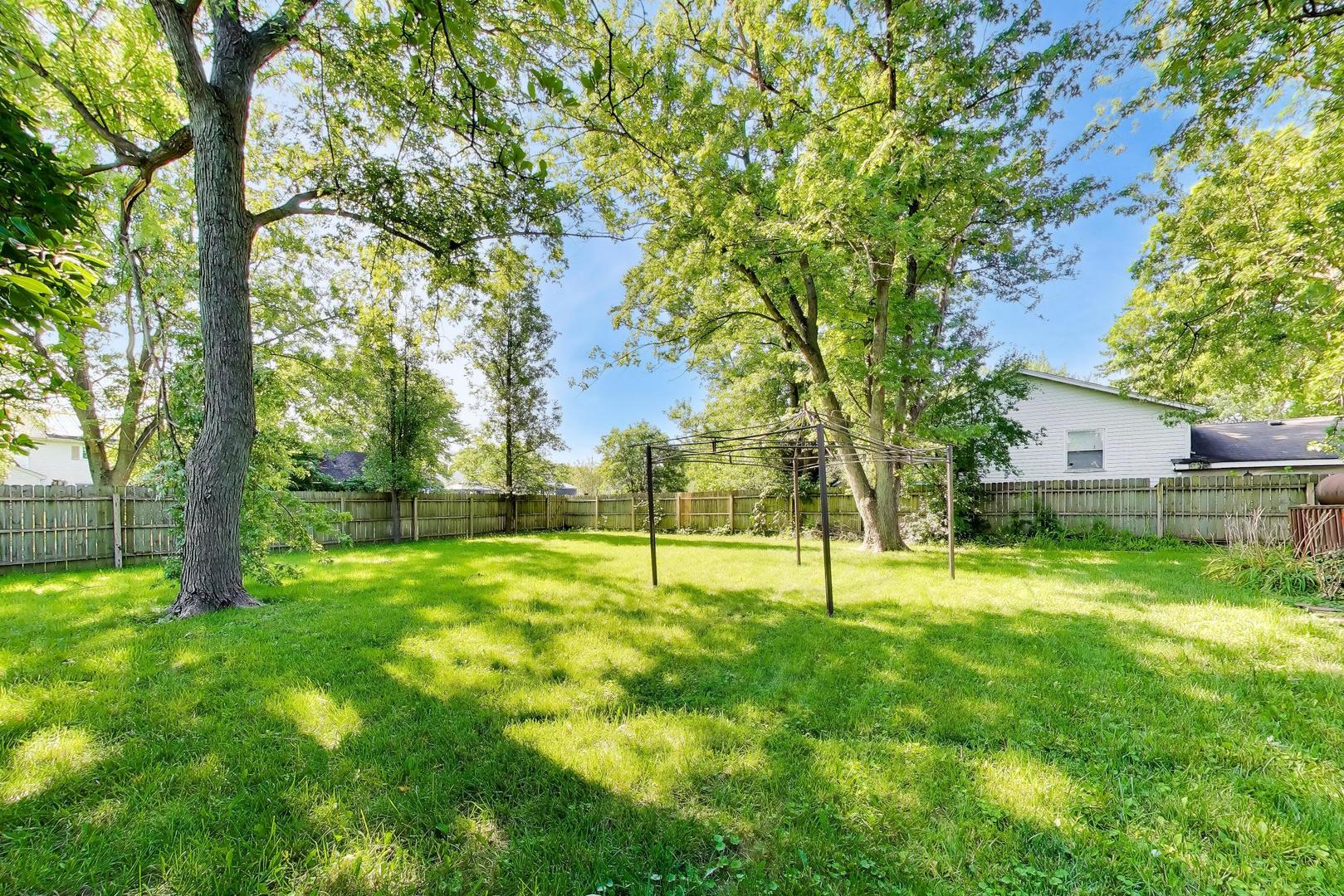 Homes for sale in Crete, IL | 3575 Donovan Dr, Crete, IL 60417 | MLS# 12715337
