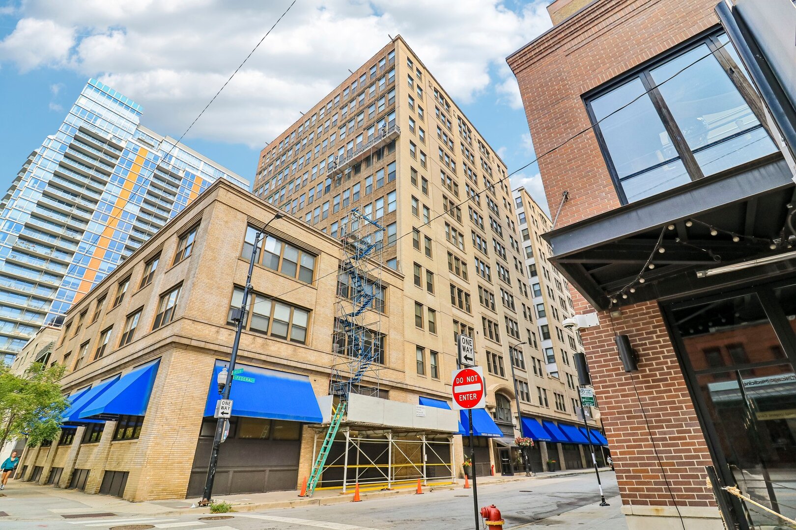 1st image of 780 S Federal St, Chicago, IL 60605