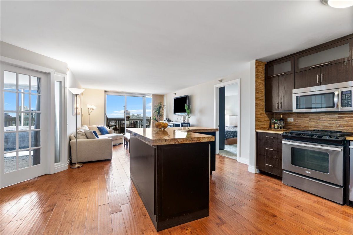 4th image of 545 N Dearborn St #2511, Chicago, IL 60654 | MLS# 12715353