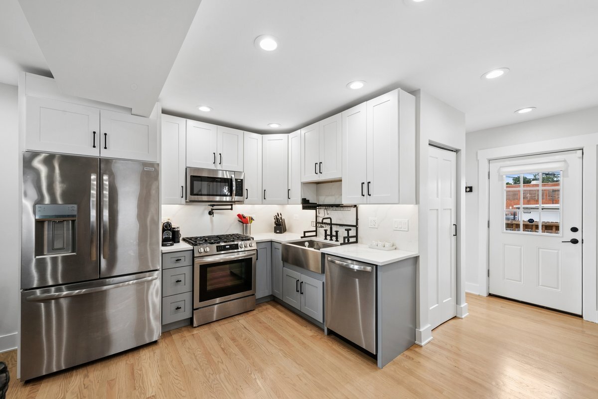 4th image of 5150 N Moody Ave, Chicago, IL 60630 | MLS# 12715381