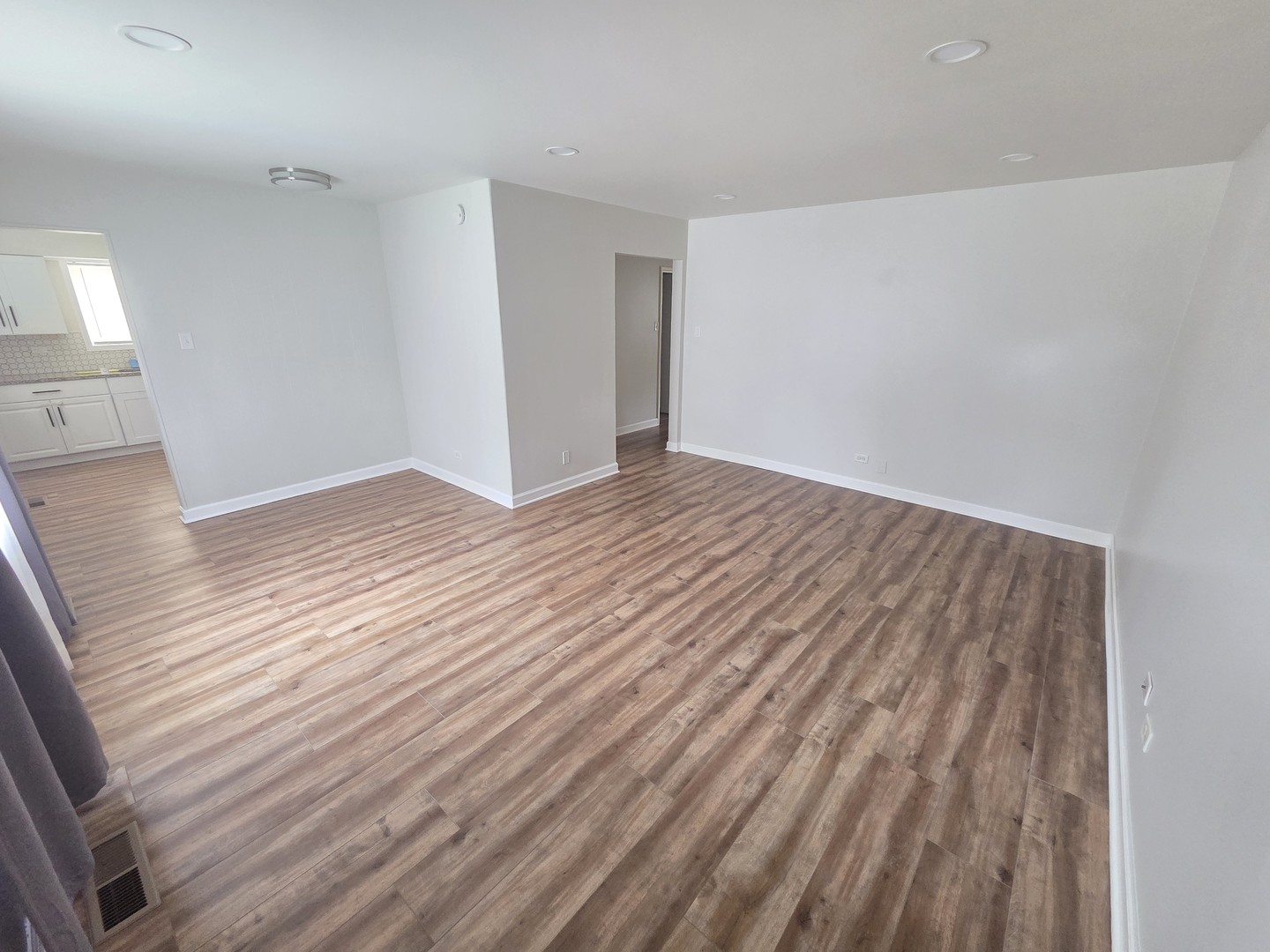 3rd image of 1315 Imperial Ave, Calumet City, IL 60409 | MLS# 12715386