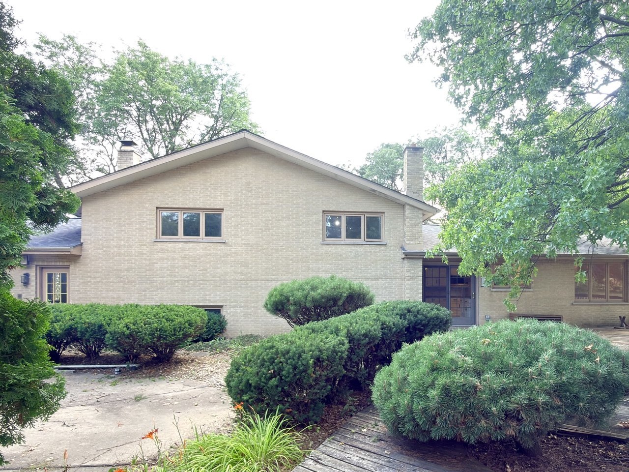 4th image of 7826 Dunham Rd, Downers Grove, IL 60516 | MLS# 12715424
