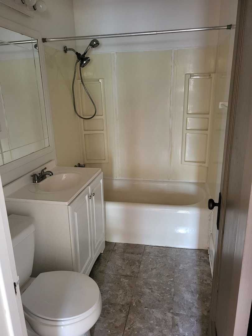 9th image of 1402 N Church St, Rockford, IL 61103 | MLS# 12715445