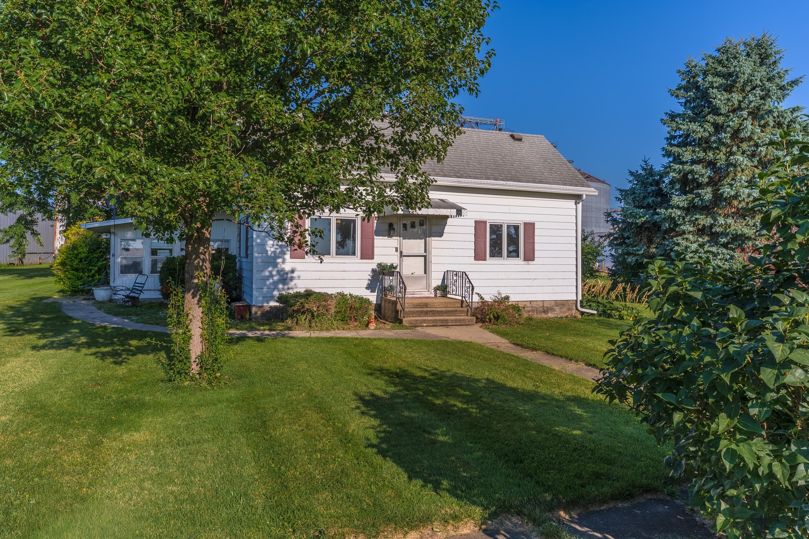 Homes for sale in Forrest, IL | 13223 N 2760 St, Forrest, IL 61741 | MLS# 12715456
