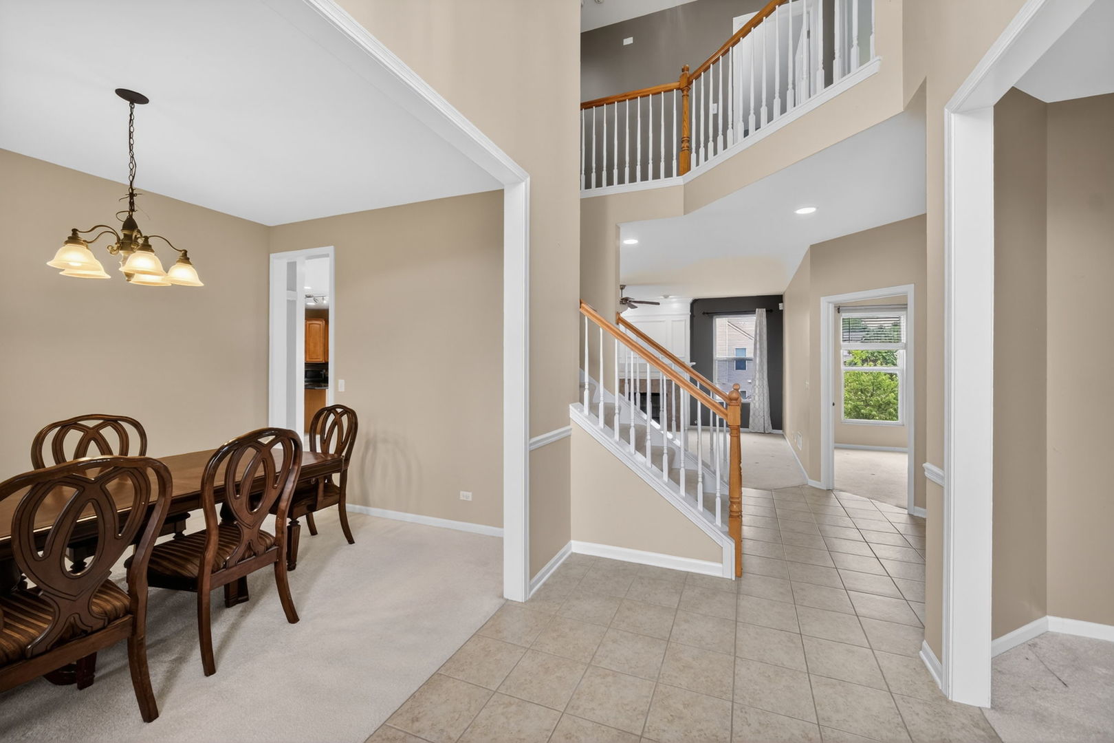 3rd image of 321 Parker Pl, Oswego, IL 60543 | MLS# 12715471