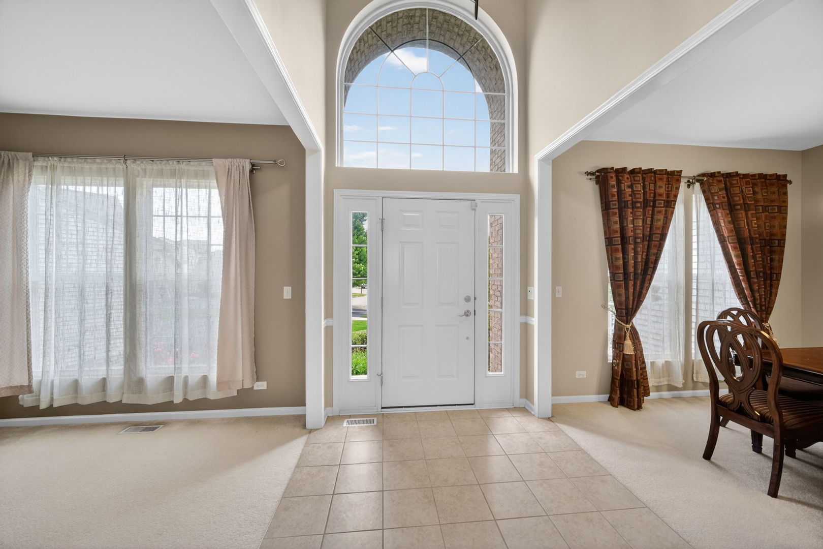 4th image of 321 Parker Pl, Oswego, IL 60543 | MLS# 12715471