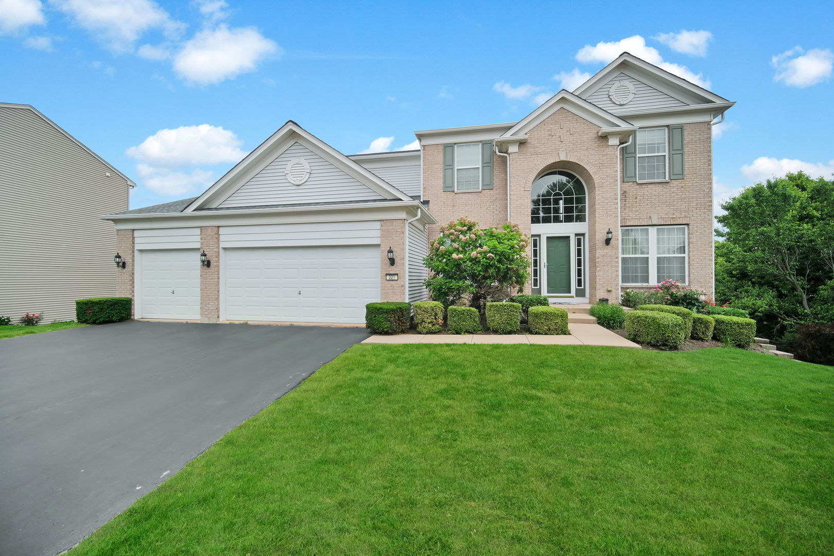 49th image of 321 Parker Pl, Oswego, IL 60543 | MLS# 12715471