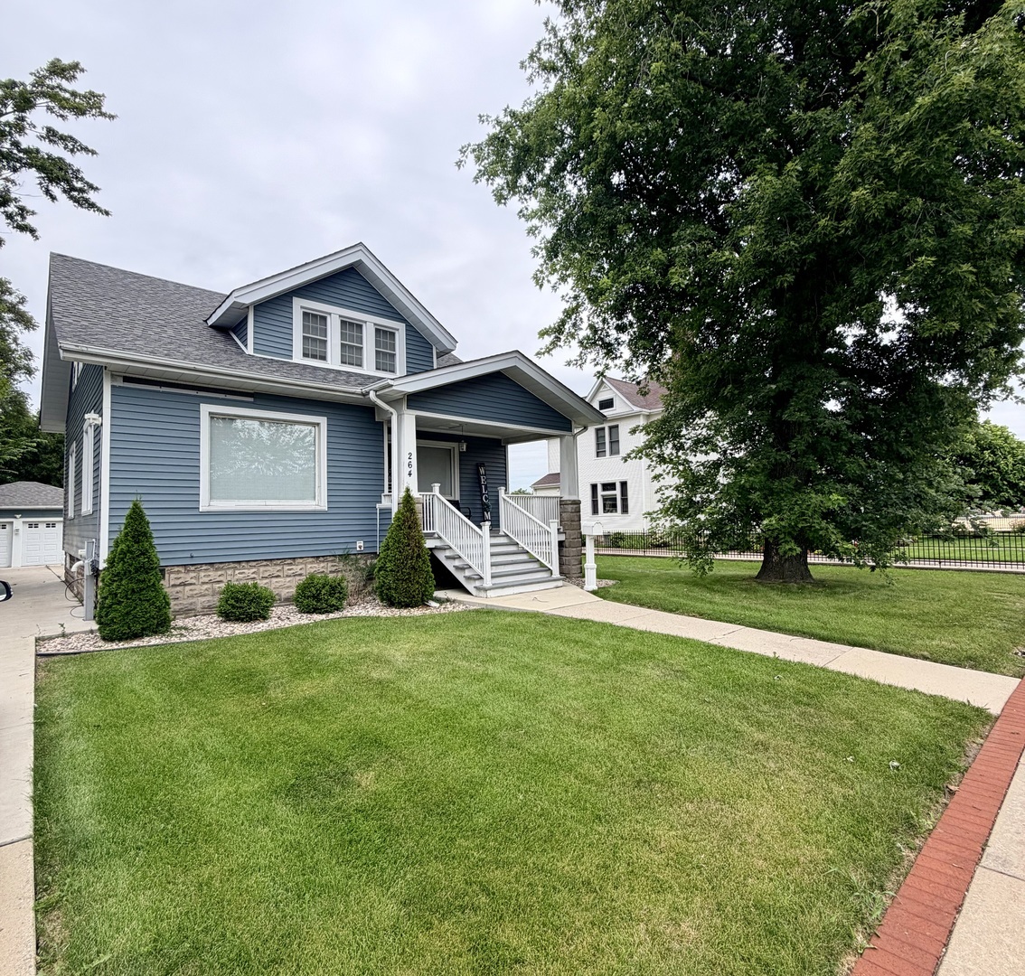 2nd image of 264 E 161st Pl, South Holland, IL 60473 | MLS# 12715475
