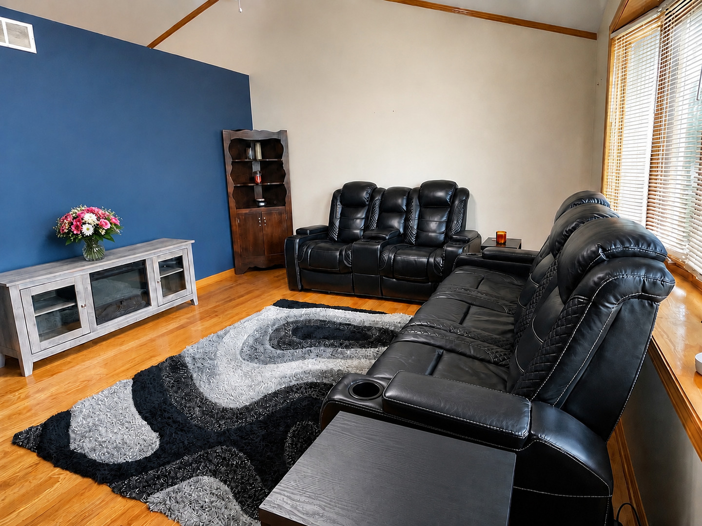 4th image of 1414 Howland Dr, Joliet, IL 60431 | MLS# 12715476