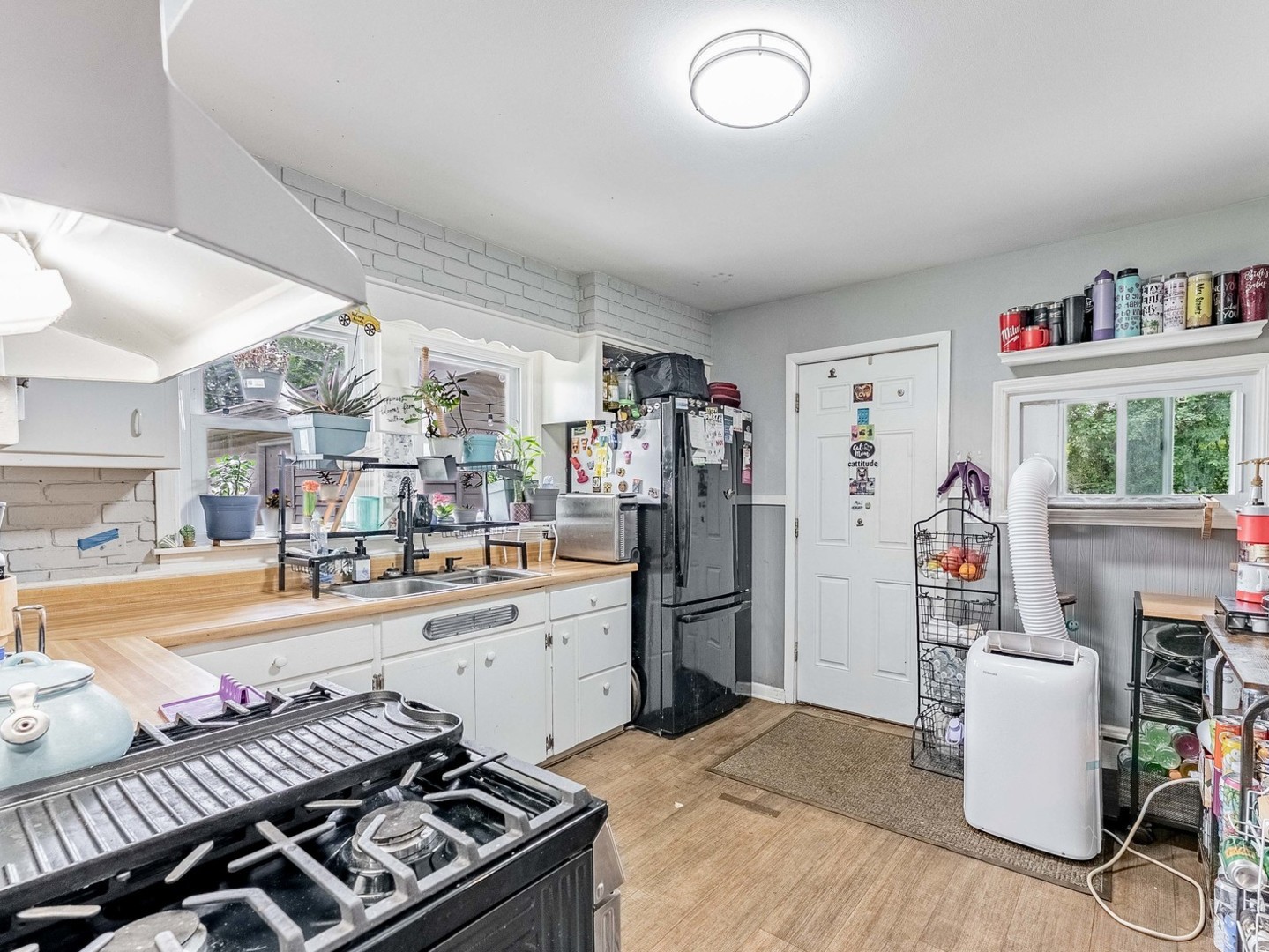 image of 405 N Iowa Ave, Villa Park, IL 60181 | MLS# 12715477