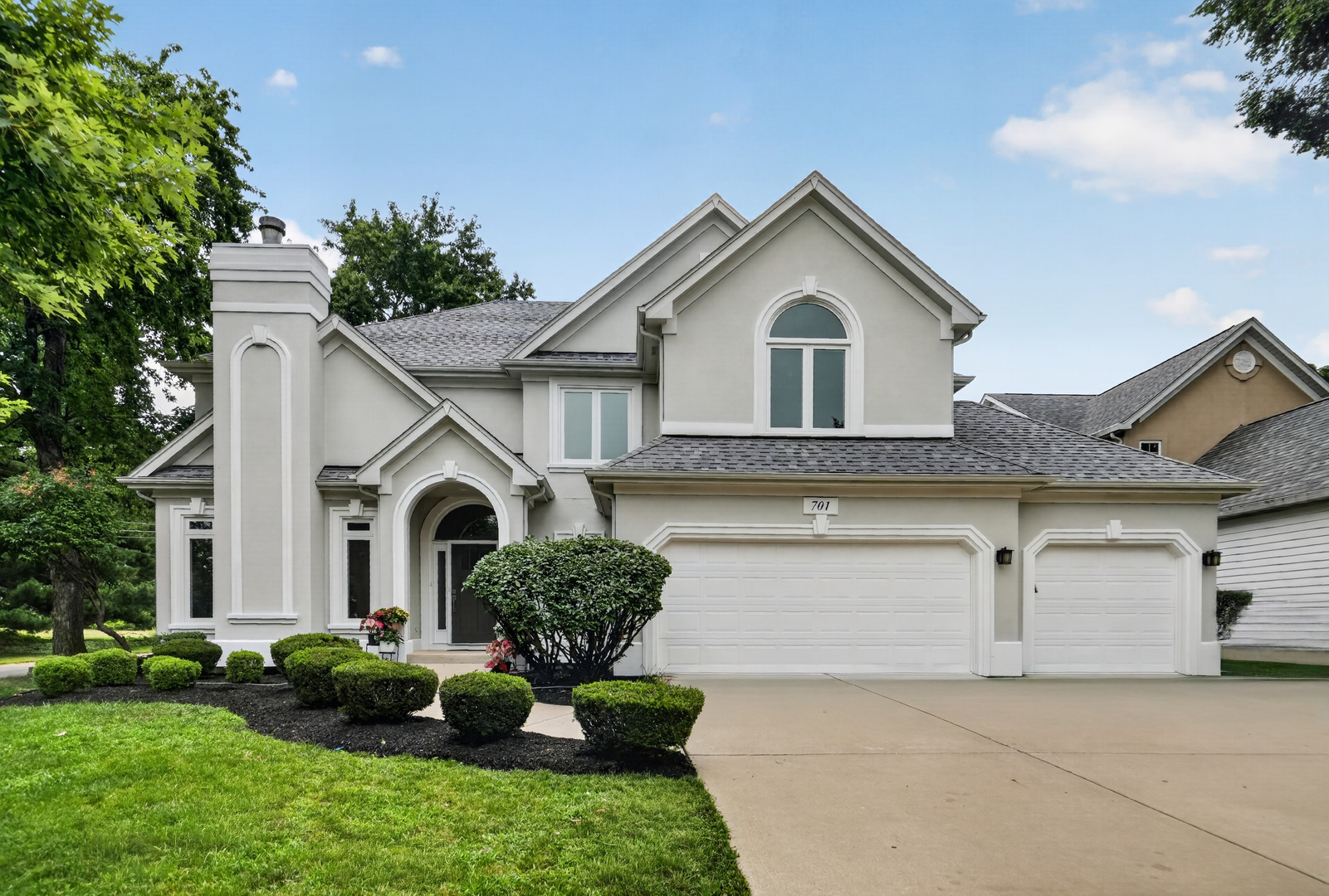 Homes for sale in Westmont, IL | 701 S Wilmette Ave, Westmont, IL 60559 | MLS# 12715495