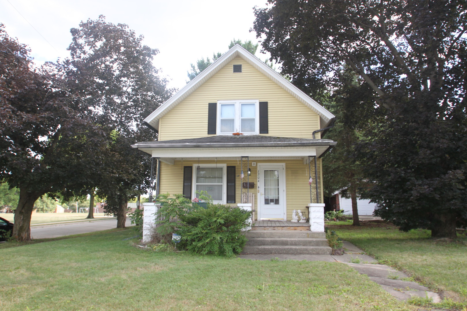 Homes for sale in Rockford, IL | 1304 Montague St, Rockford, IL 61102 | MLS# 12715535