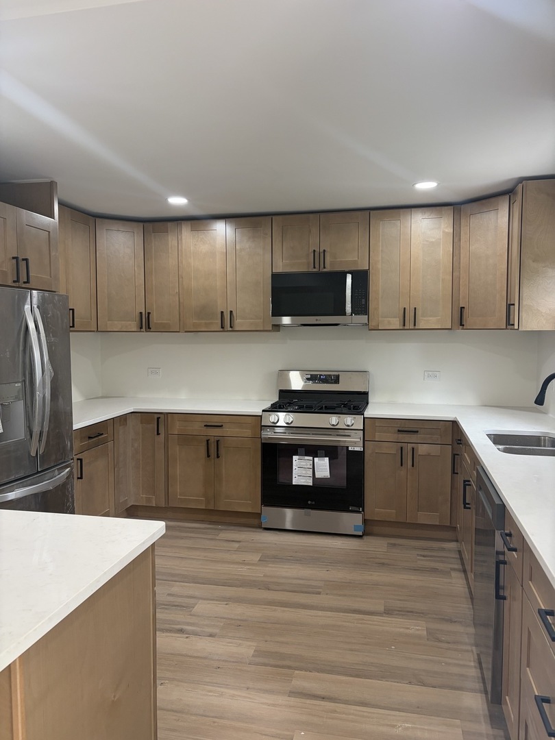 2nd image of 6846 Sussex Rd, Tinley Park, IL 60477 | MLS# 12715537