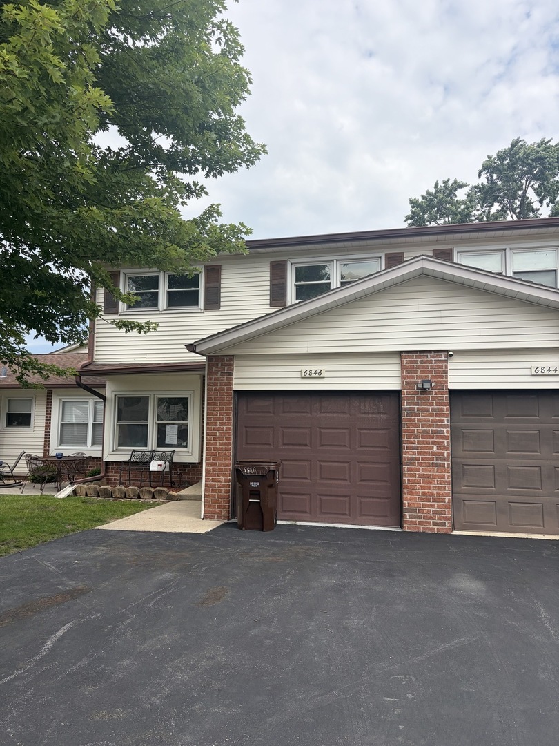 1st image of 6846 Sussex Rd, Tinley Park, IL 60477 | MLS# 12715537