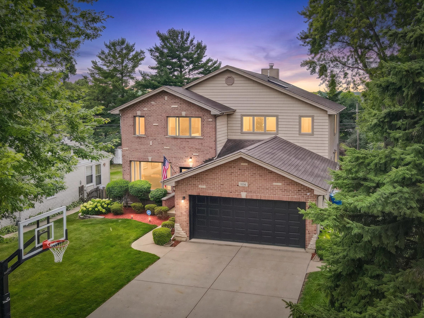 1st image of 106 N Kenilworth Ave, Mount Prospect, IL 60056 | MLS# 12715561