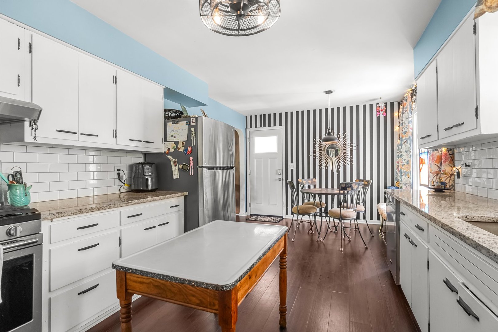 4th image of 639 Meyer Ct, Aurora, IL 60506 | MLS# 12715565