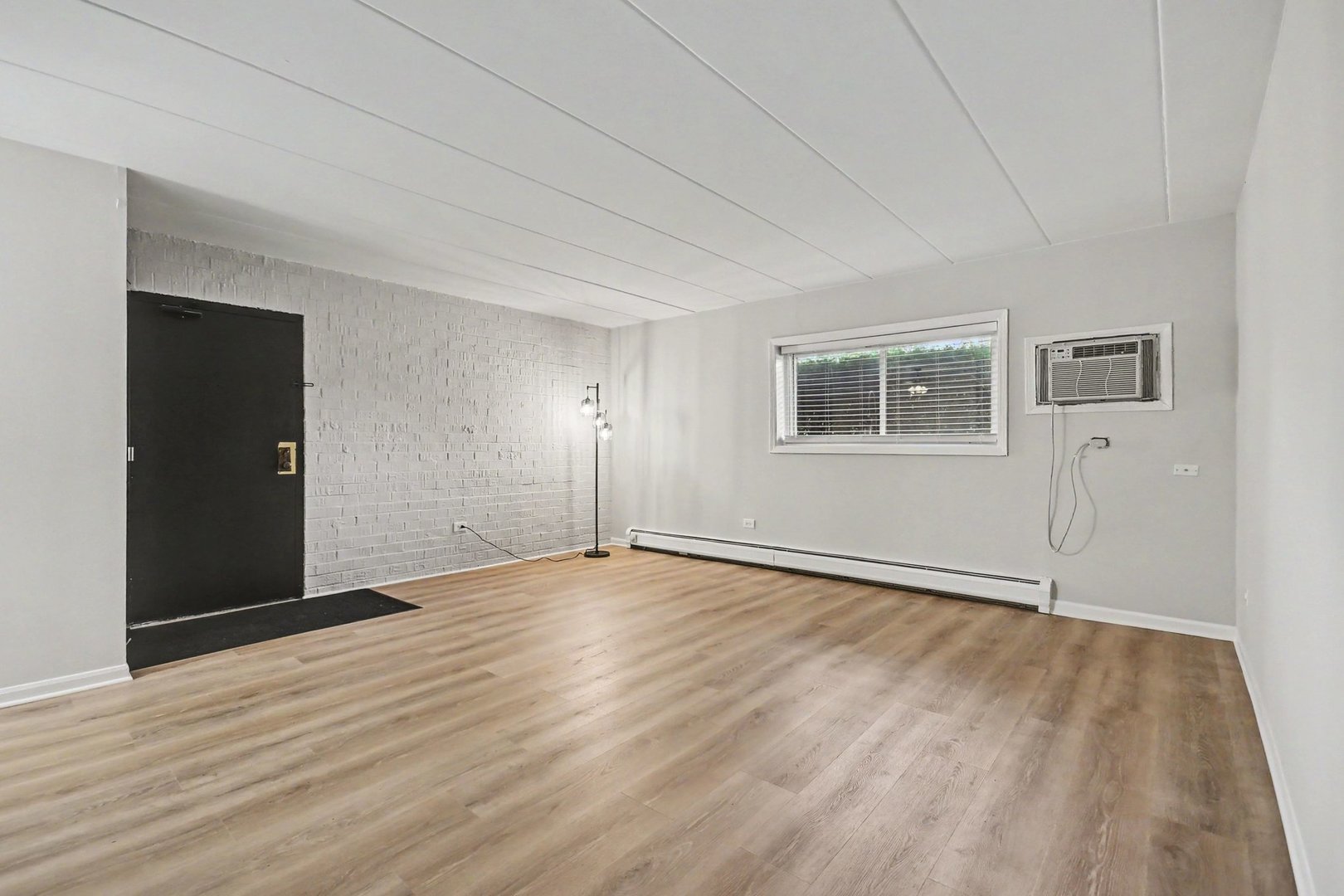 3rd image of 108 E Bailey Rd #B, Naperville, IL 60565 | MLS# 12715609