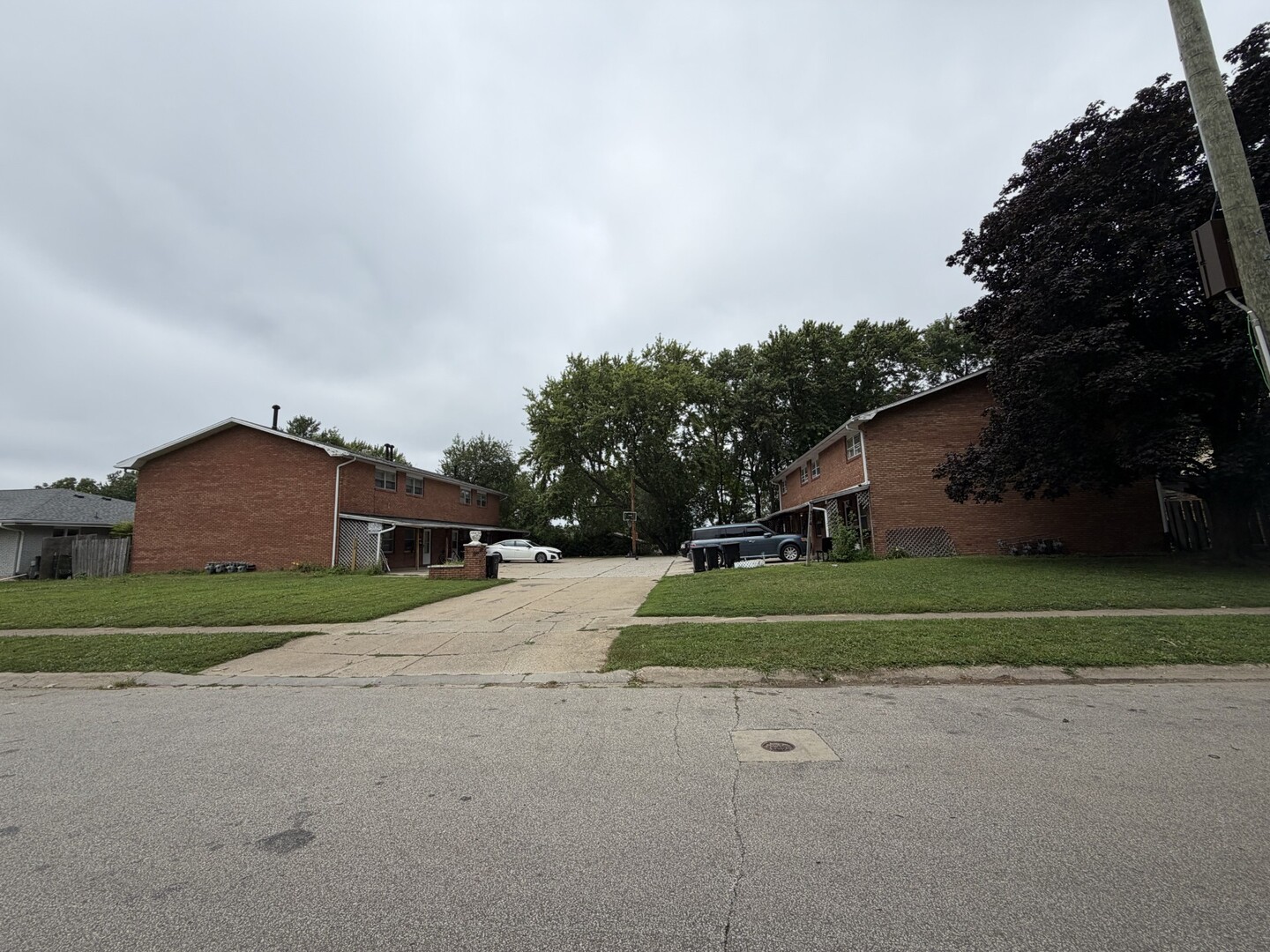 3rd image of 312 Riley Dr, Bloomington, IL 61701 | MLS# 12715622