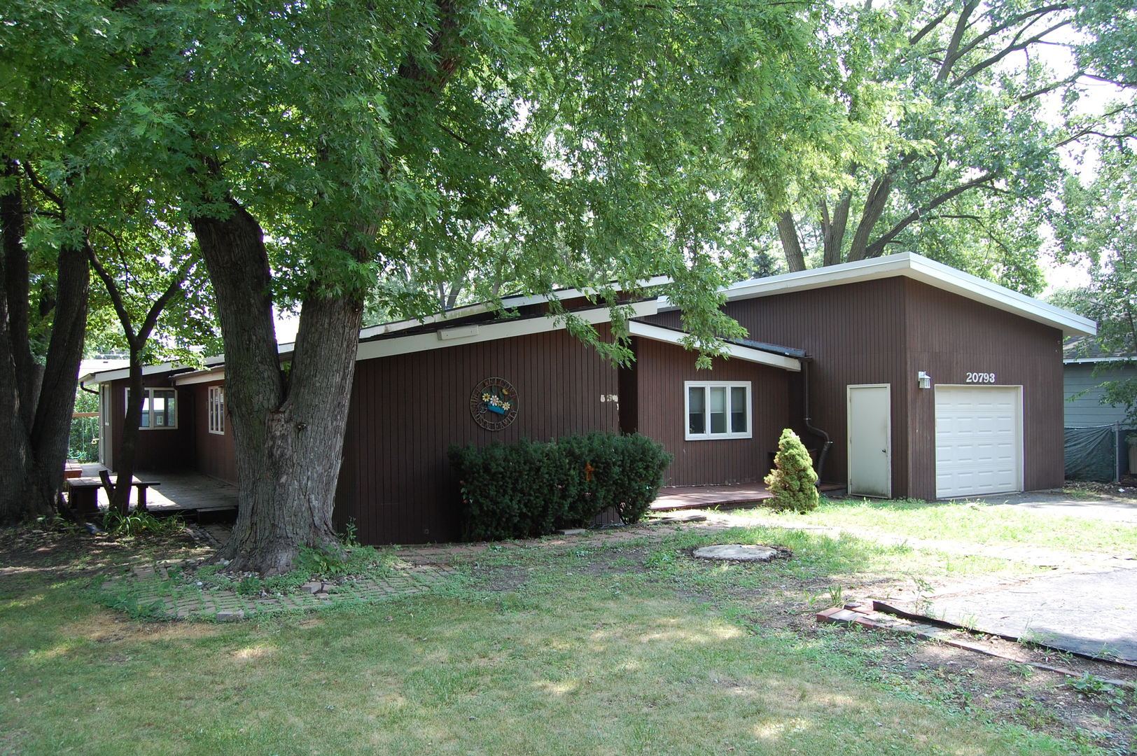 1st image of 20793 N Florence Ave, Prairie View, IL 60069 | MLS# 12715635