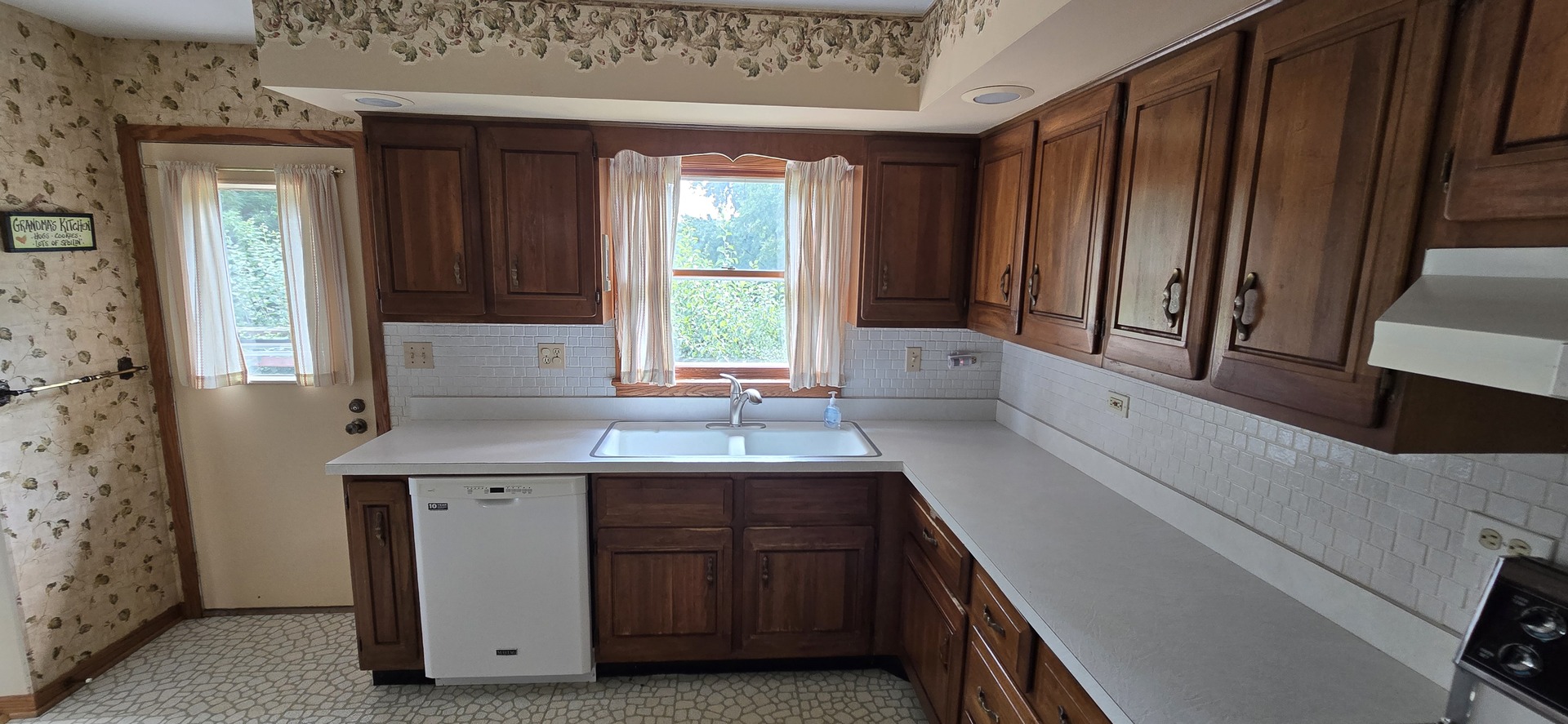 4th image of 12135 Hillcrest Dr, Lemont, IL 60439 | MLS# 12715647