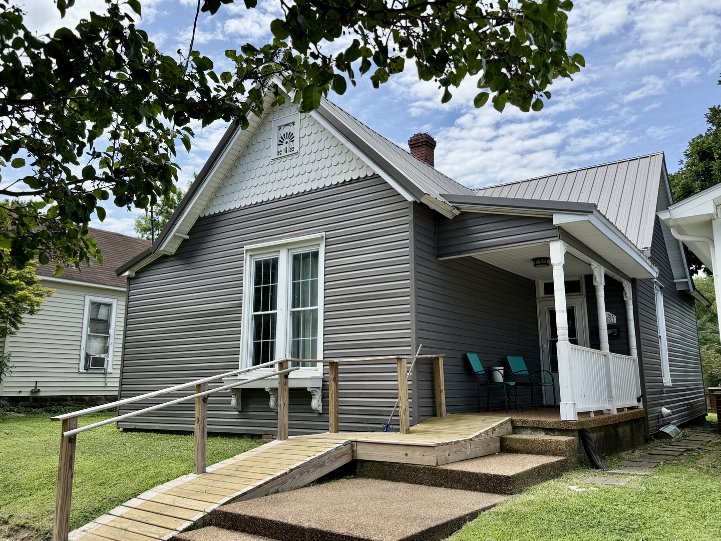 1st image of 208 E 8th St, Metropolis, IL 62960 | MLS# 12715670