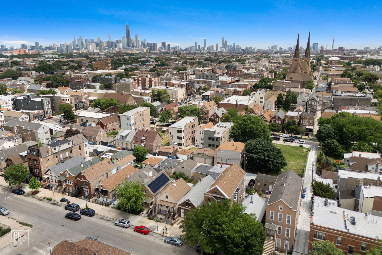 5th image of 2237 S Oakley Ave, Chicago, IL 60608 | MLS# 12715696