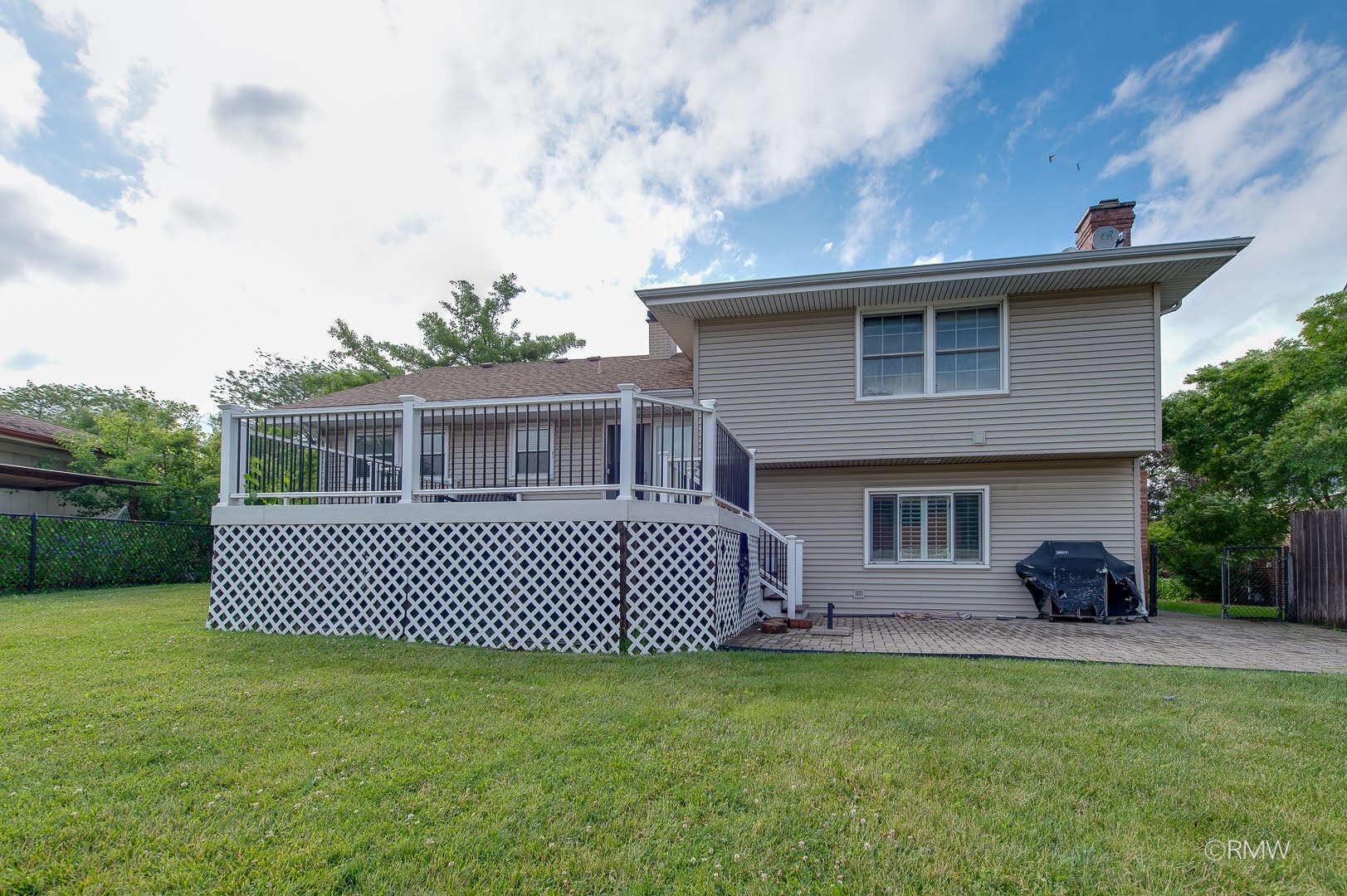 36th image of 1233 N Hickory Trl, Addison, IL 60101 | MLS# 12715702