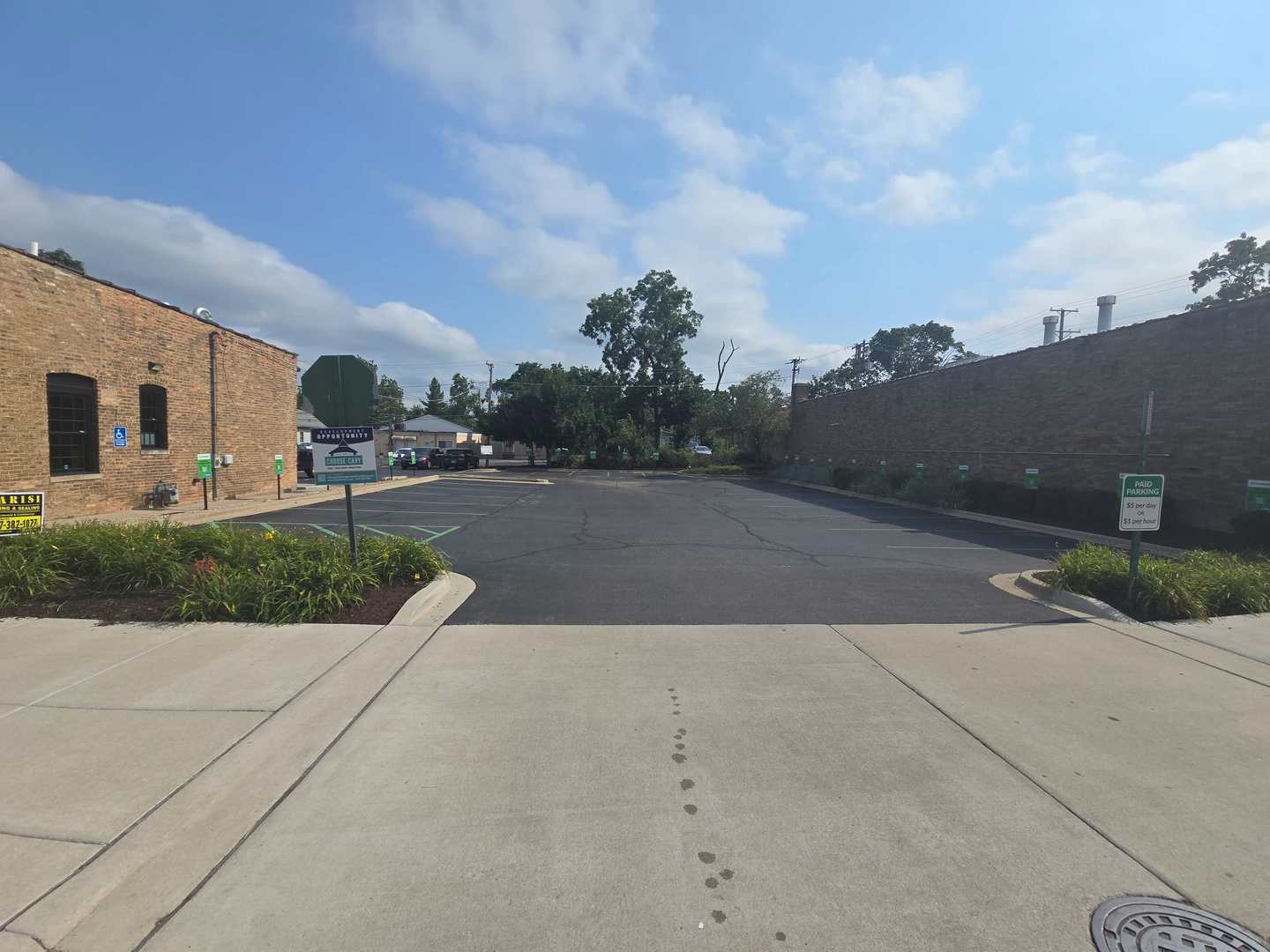 1st image of 122 W Main St, Cary, IL 60013 | MLS# 12715708