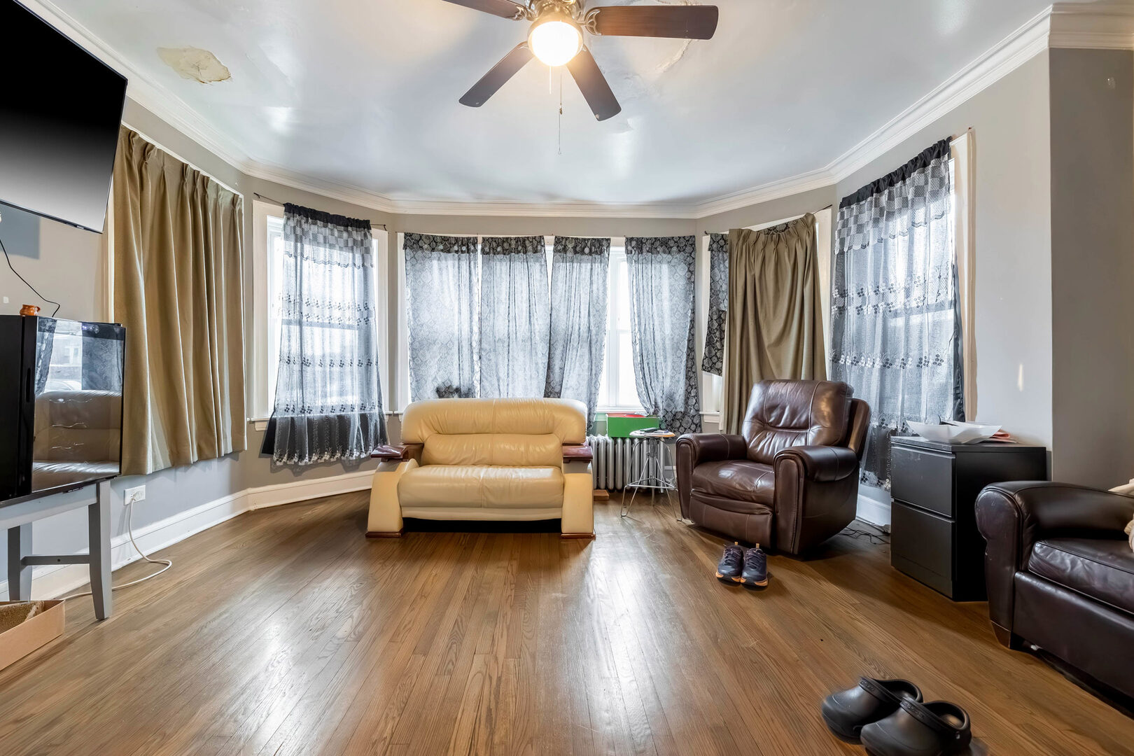 3rd image of 6455 S California Ave, Chicago, IL 60629 | MLS# 12715715