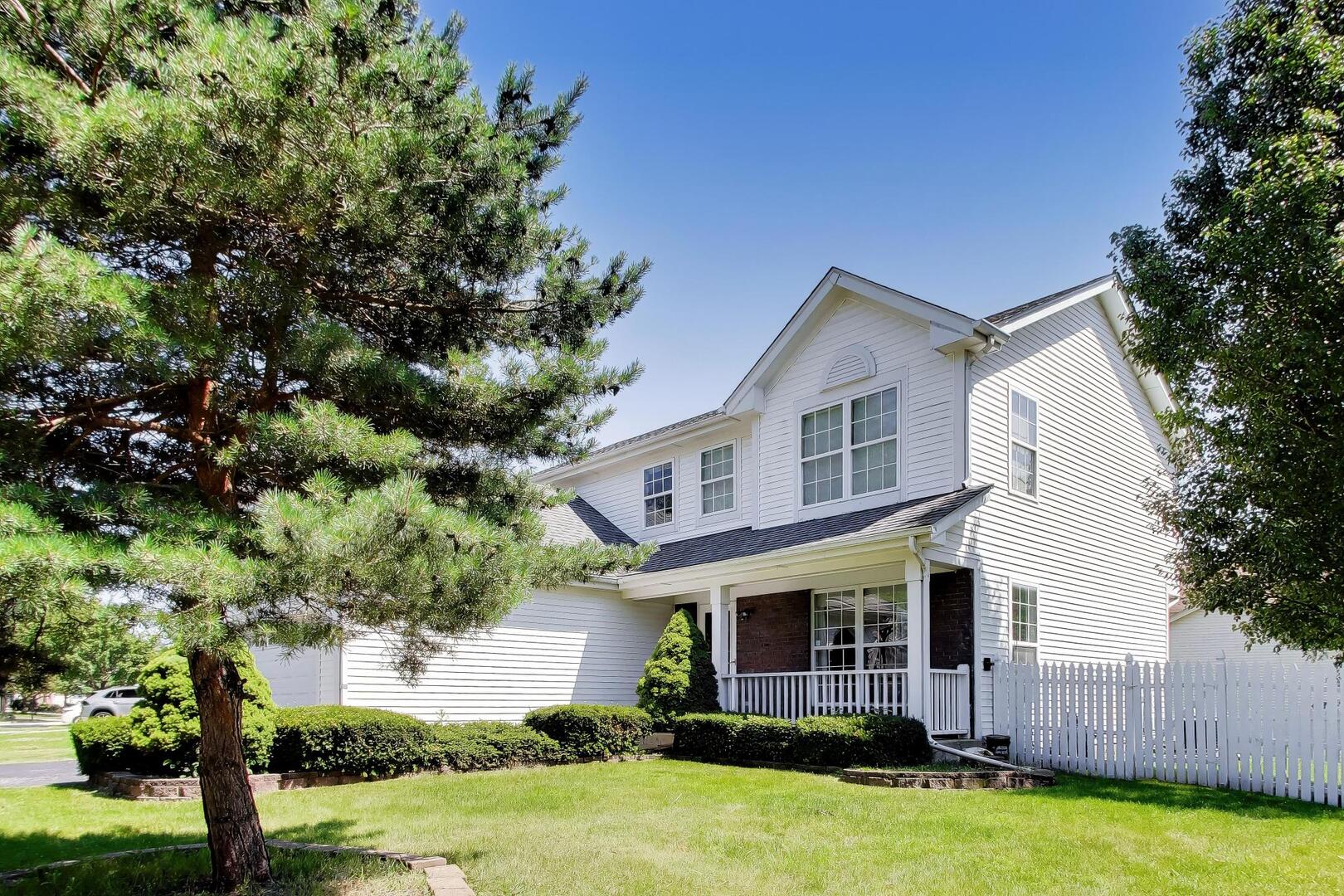 3rd image of 113 Linden Ave, Streamwood, IL 60107 | MLS# 12715753