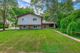 1st image of 501 Lafayette Ln, Hoffman Estates, IL 60169 | MLS# 12715771