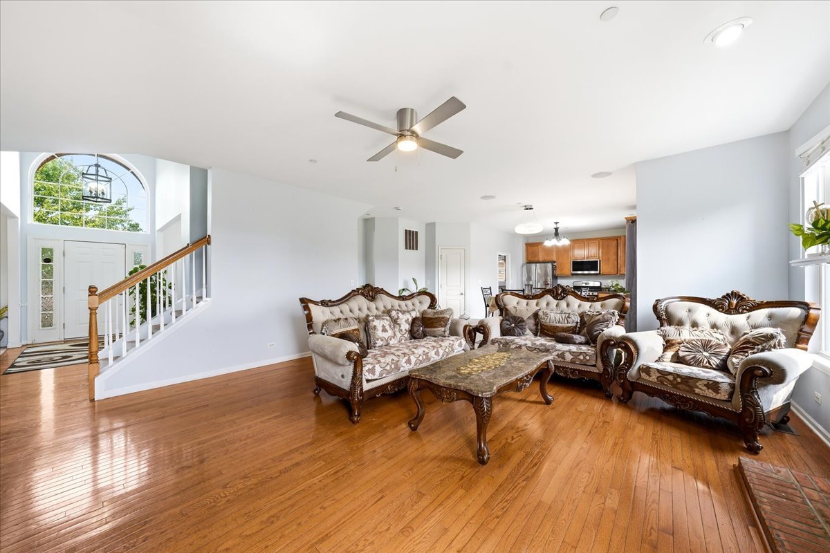 5th image of 663 Huntington Blvd, West Dundee, IL 60118 | MLS# 12715806