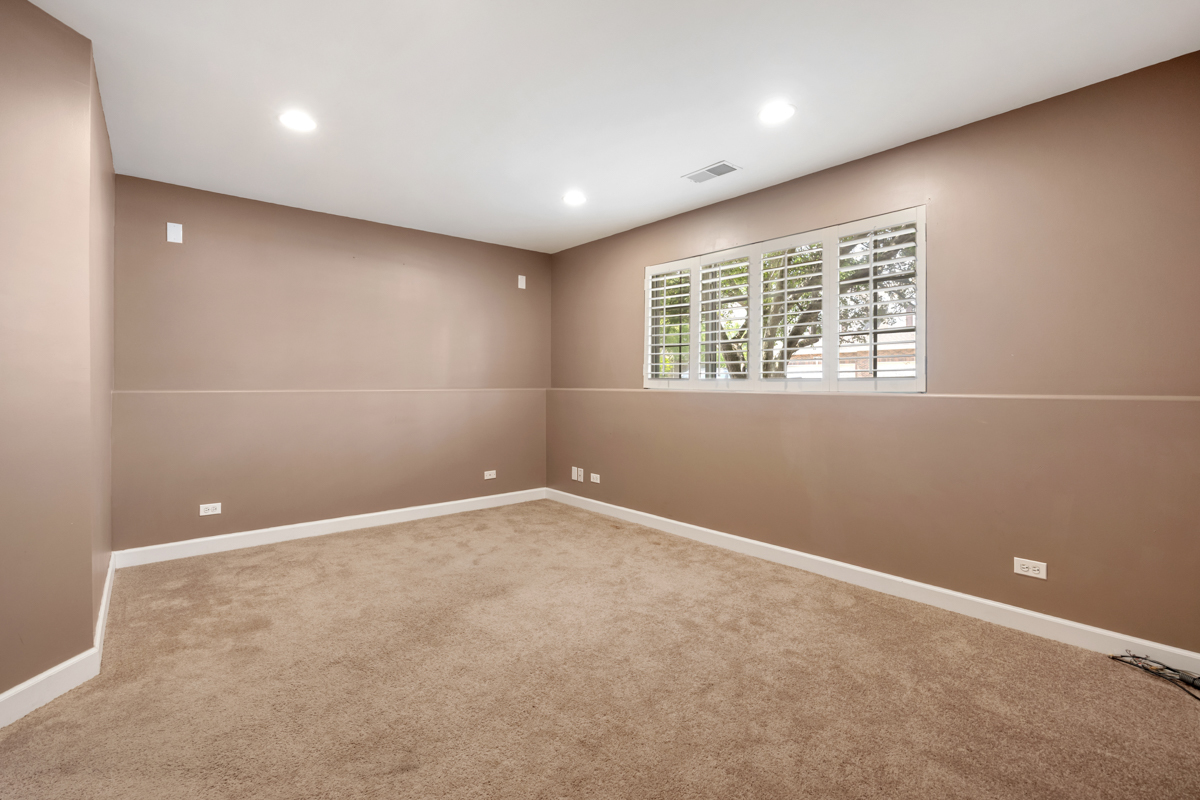 image of 919 Pheasant Trl, St. Charles, IL 60174 | MLS# 12715812
