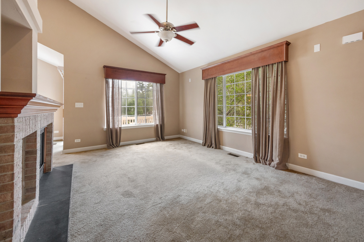 image of 919 Pheasant Trl, St. Charles, IL 60174 | MLS# 12715812