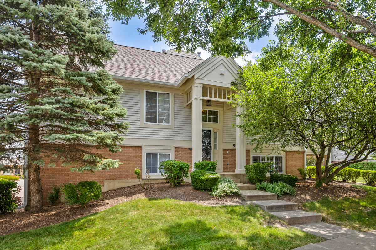 image of 919 Pheasant Trl, St. Charles, IL 60174 | MLS# 12715812