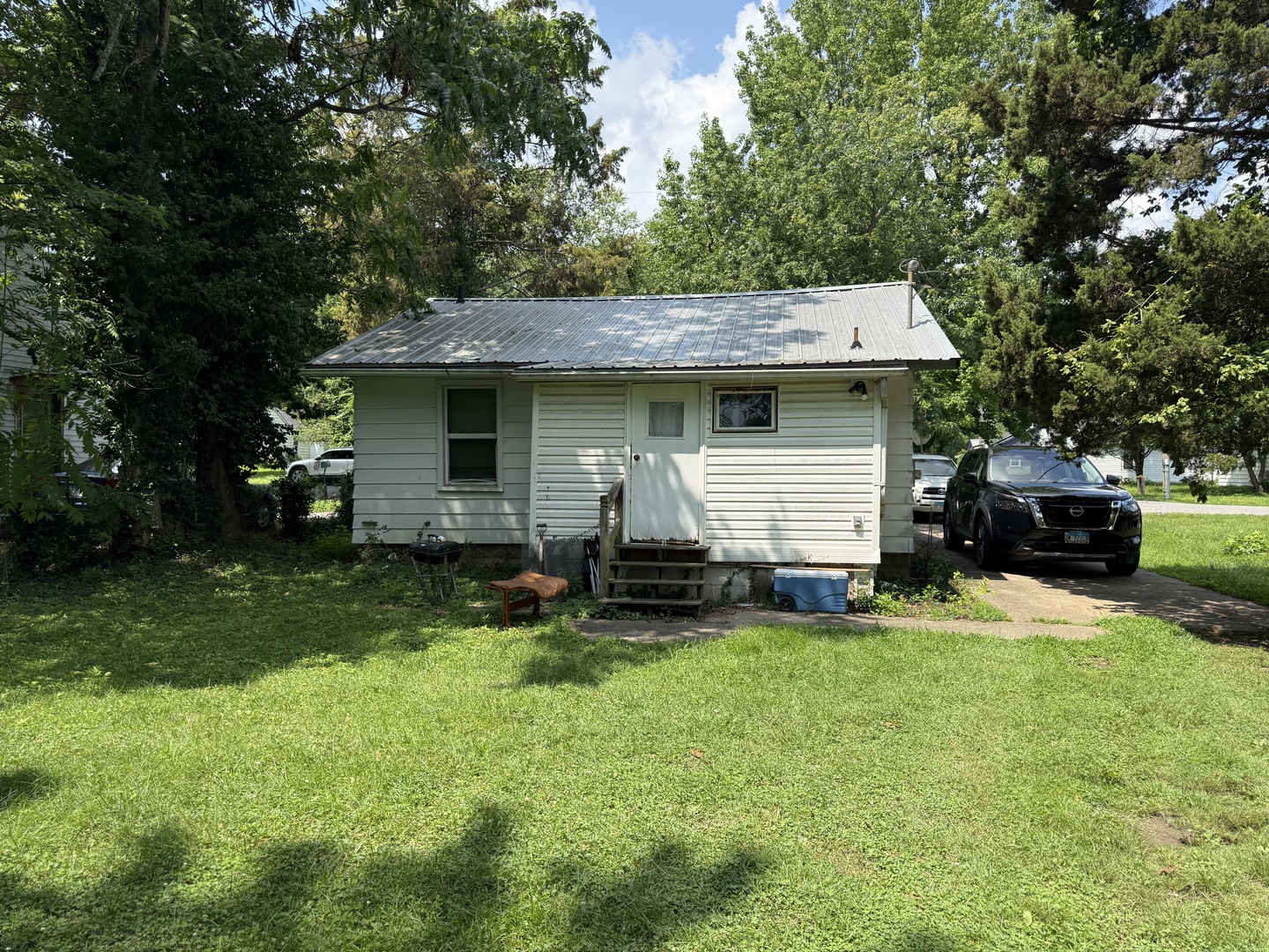 3rd image of 715 N James St, Carbondale, IL 62901 | MLS# 12715821